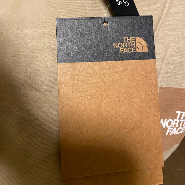 THE NORTH FACE(ザノースフェイス)の新品 the north face 海外限定 ボックスロゴ M ノースフェイス メンズのトップス(Tシャツ/カットソー(半袖/袖なし))の商品写真