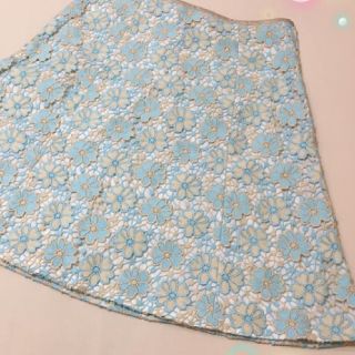 トッカ(TOCCA)の■rino様 専用■TOCCA 花柄 総刺繍スカート＜ブルー＞(ひざ丈スカート)