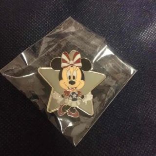 ディズニー(Disney)のミニーピンバッジ 新品未開封(バッジ/ピンバッジ)