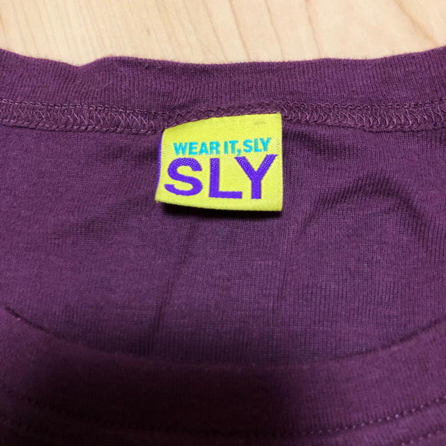 SLY(スライ)のSLY Tシャツ レディースのトップス(Tシャツ(半袖/袖なし))の商品写真