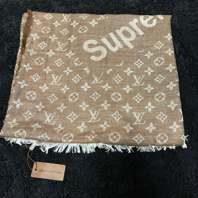 LV supreme コラボ　ショールストール　ルイヴィトン　シュプリーム