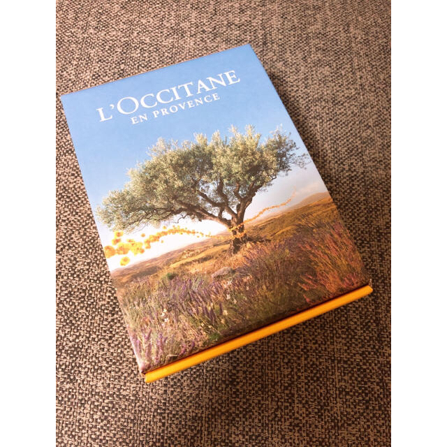 L'OCCITANE(ロクシタン)のパリ様専用＊新品未使用 ロクシタン セット チェリーブロッサムハンドクリーム コスメ/美容のボディケア(その他)の商品写真