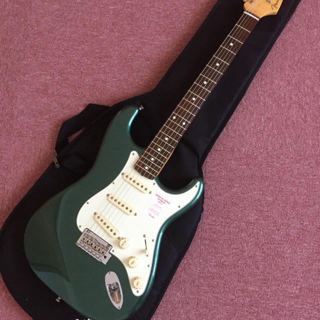 最新コレックション Fender エレキギター - Stratocaster 60s Hybrid