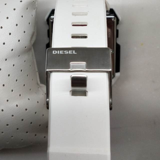 DIESEL(ディーゼル)のDIESEL　デジタル　腕時計　美品 レディースのファッション小物(腕時計)の商品写真