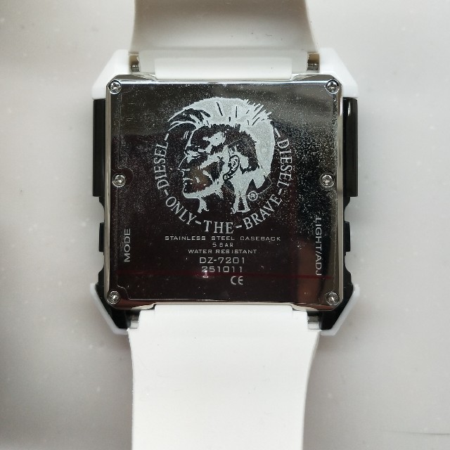 DIESEL(ディーゼル)のDIESEL　デジタル　腕時計　美品 レディースのファッション小物(腕時計)の商品写真