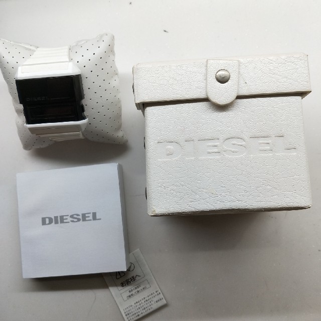 DIESEL(ディーゼル)のDIESEL　デジタル　腕時計　美品 レディースのファッション小物(腕時計)の商品写真