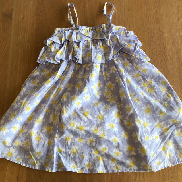 Branshes(ブランシェス)の花柄のワンピース　サイズ:110 キッズ/ベビー/マタニティのキッズ服女の子用(90cm~)(ワンピース)の商品写真