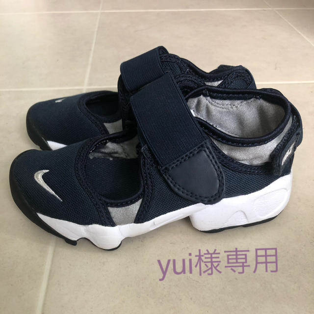 美品　ナイキ　NIKE エアリフト　サンダル　スニーカー　17cm