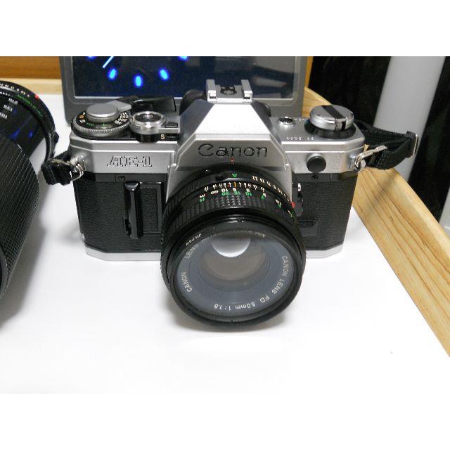 Ｃａnoｎ　AE－１（自動露出機能搭載）フィルム一眼レフカメラ＋交換レンズ２本付