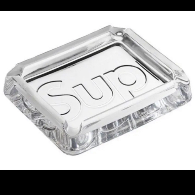 Supreme(シュプリーム)のsupreme Debossed Glass Ashtray Clear 灰皿 インテリア/住まい/日用品のインテリア小物(灰皿)の商品写真