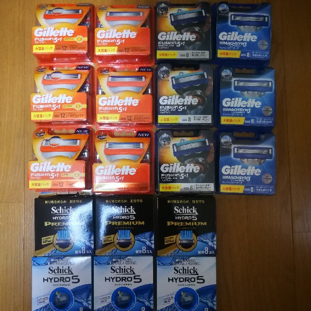 もう少しだ頑張ろう‼️Gillette &  Schick 替刃お買い得セット