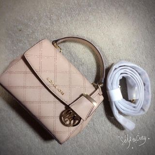 マイケルコース(Michael Kors)の新品！MKチャーム付き2wayバッグ(ハンドバッグ)