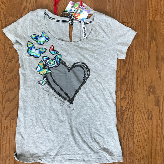 DESIGUAL(デシグアル)のデシグアル　Tシャツ　M レディースのトップス(Tシャツ(半袖/袖なし))の商品写真