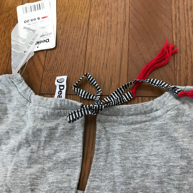 DESIGUAL(デシグアル)のデシグアル　Tシャツ　M レディースのトップス(Tシャツ(半袖/袖なし))の商品写真