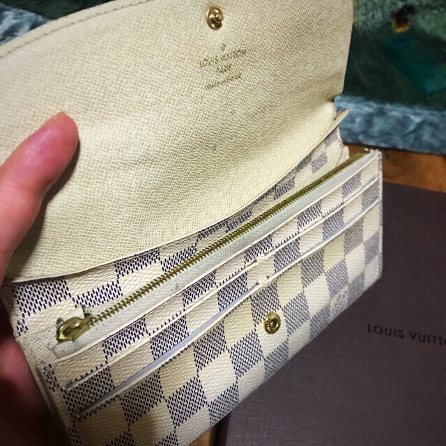 LOUIS VUITTON(ルイヴィトン)のルイヴィトンアズール長財布(´∀｀)週末セール品 レディースのファッション小物(財布)の商品写真