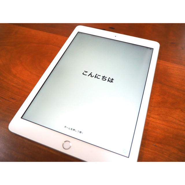 iPad 第5世代 32GB SIMフリーiPad5