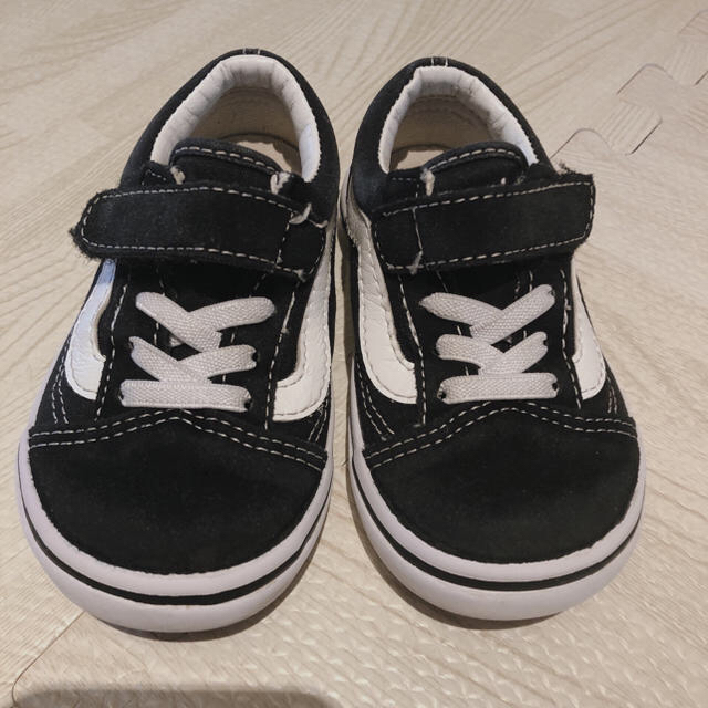 VANS(ヴァンズ)のVANS オールドスクールとNIKE キッズ/ベビー/マタニティのキッズ靴/シューズ(15cm~)(スニーカー)の商品写真