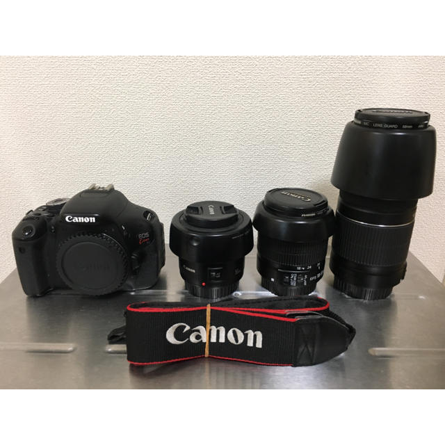 ネット特売 Canon EOS kiss x5 Wレンズキットと単焦点レンズ