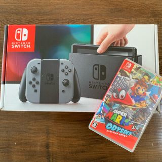 Nintendo Switch本体+ソフト1本+Joy-Conストラップ