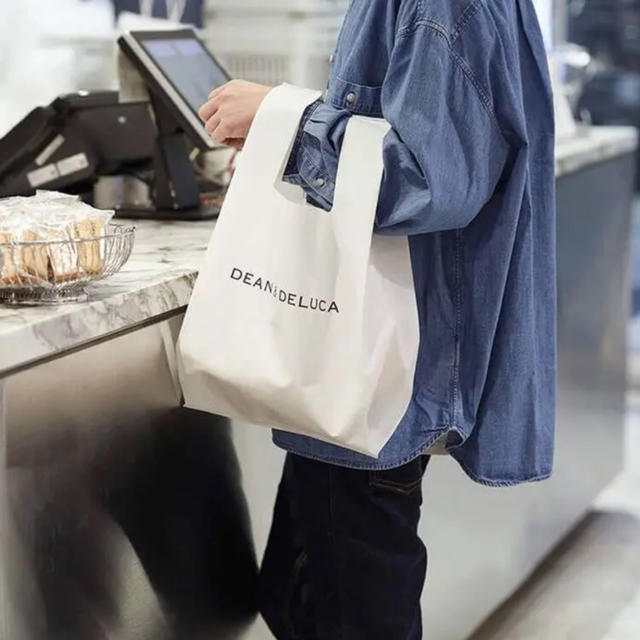 DEAN & DELUCA(ディーンアンドデルーカ)のディーンアンドデルーカ  レディースのバッグ(エコバッグ)の商品写真