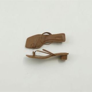 トゥデイフル(TODAYFUL)の【最終値下】Squaretoe Strap Sandals(サンダル)