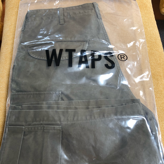 W)taps(ダブルタップス)のWTAPS CARGO SHORTS 01 ダブルタップス　カーゴショーツ メンズのパンツ(ショートパンツ)の商品写真