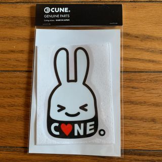 キューン(CUNE)のCUNE 直営店限定 瞳を閉じたうさぎシリーズ ステッカー(ステッカー)