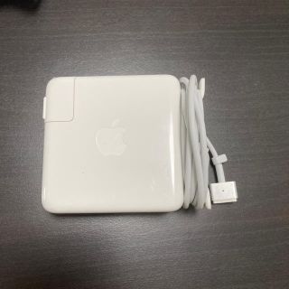 マック(Mac (Apple))のMacBook 充電器　85W(バッテリー/充電器)