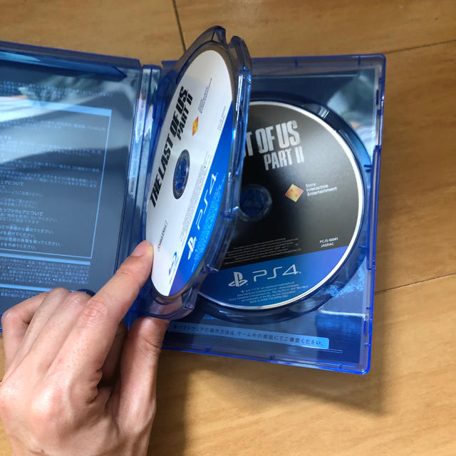 PlayStation4(プレイステーション4)のThe Last of Us Part II ラストオブアス2 エンタメ/ホビーのゲームソフト/ゲーム機本体(家庭用ゲームソフト)の商品写真