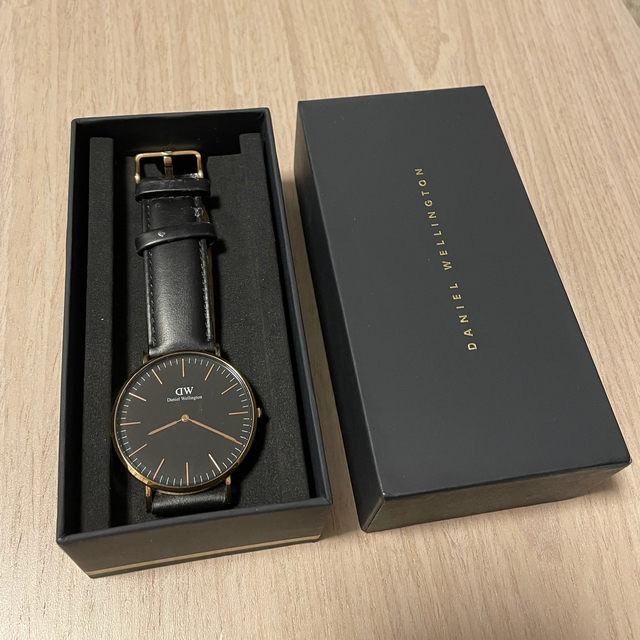 Daniel Wellington(ダニエルウェリントン)のダニエルウェリントン　ブラック　40mm メンズ メンズの時計(腕時計(アナログ))の商品写真