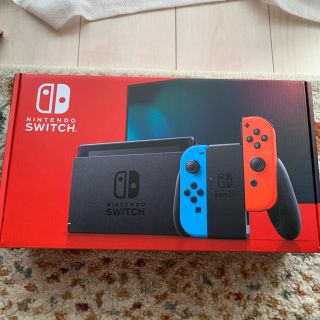 ニンテンドースイッチ(Nintendo Switch)のニンテンドースイッチ　ネオン　本体　バッテリー持続時間が長くなった新モデル(家庭用ゲーム機本体)