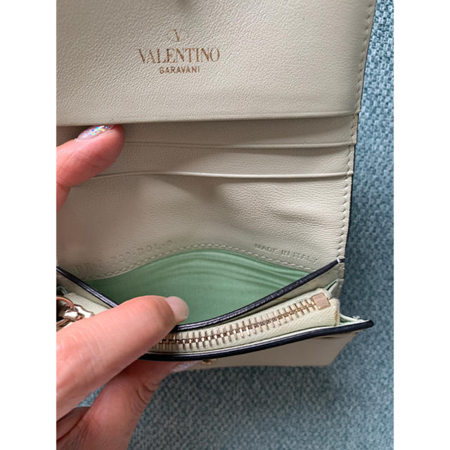 VALENTINO(ヴァレンティノ)のVALENTINO スタッズ財布 ハンドメイドの素材/材料(各種パーツ)の商品写真