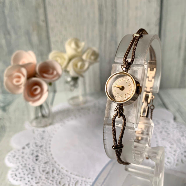 agete(アガット)の【美品】agete アガット クラシック 腕時計 0.02ct K10 ダイヤ レディースのファッション小物(腕時計)の商品写真