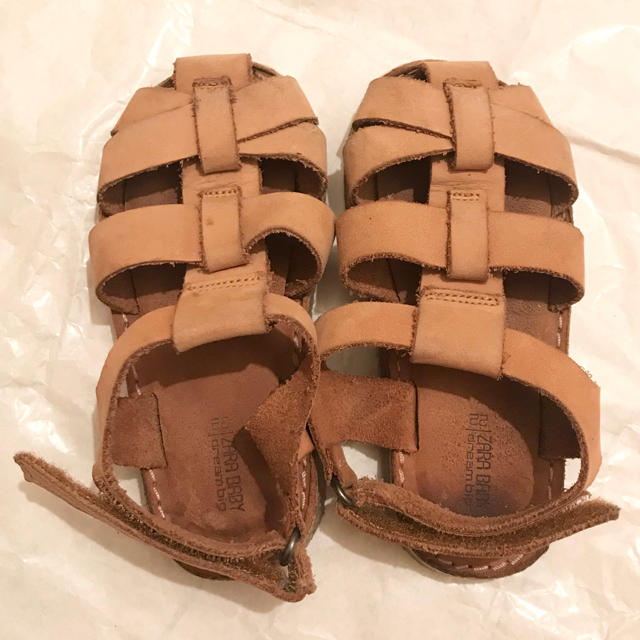 ZARA KIDS(ザラキッズ)のZARA BABY レザーケージサンダル22（13.5㎝） キッズ/ベビー/マタニティのベビー靴/シューズ(~14cm)(サンダル)の商品写真