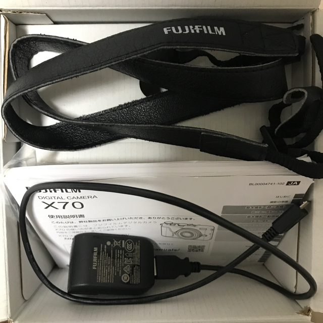 フジフィルム X70 単焦点 コンパクトデジタルカメラ フジフィルム X70 単焦点 コンパクトデジタルカメラ