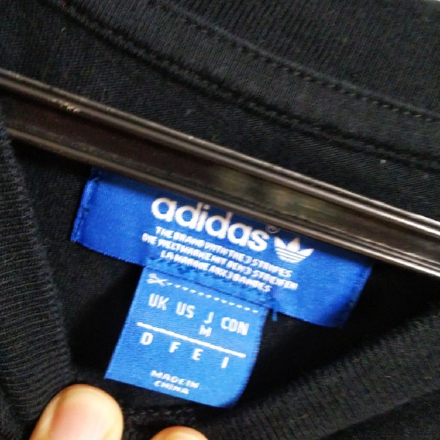 adidas(アディダス)のアディダス　Tシャツ　Mサイズ メンズのトップス(Tシャツ/カットソー(半袖/袖なし))の商品写真