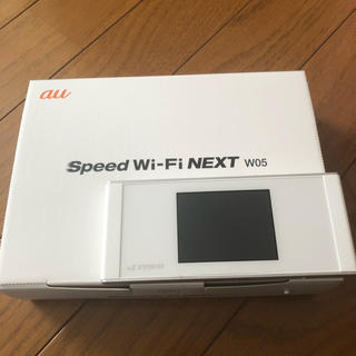 エーユー(au)のSpeed WiFi NEXT W05 WiFiルーター(PC周辺機器)