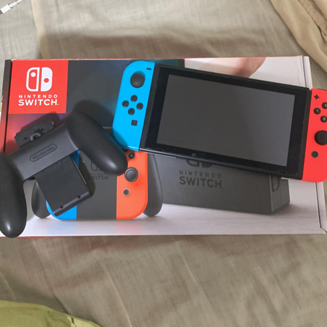 任天堂Switch 本体