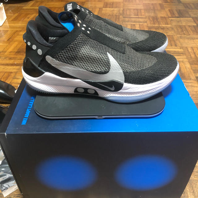 nike adapt bbスニーカー