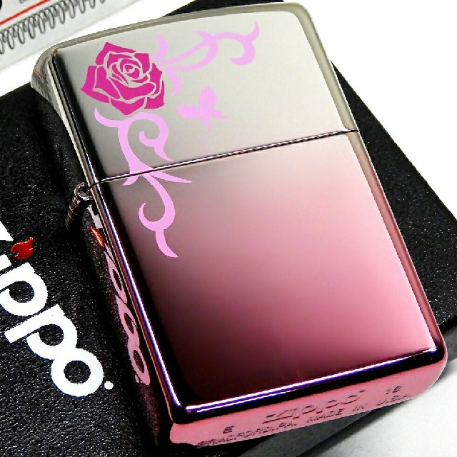 ZIPPO(ジッポー)の送料無料☆zippo☆ミステリアスローズピンク②☆アラベスク＆バタフライ メンズのファッション小物(タバコグッズ)の商品写真