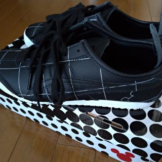 オニツカタイガー コラボ スニーカー(レディース)の通販 61点 | Onitsuka Tigerのレディースを買うならラクマ