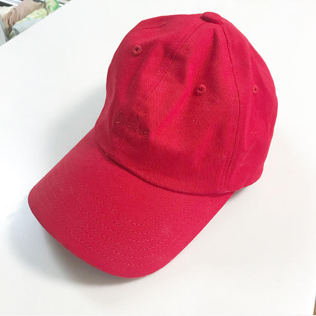 GU(ジーユー)のキャップ　赤　レッド　ジーユー メンズの帽子(キャップ)の商品写真