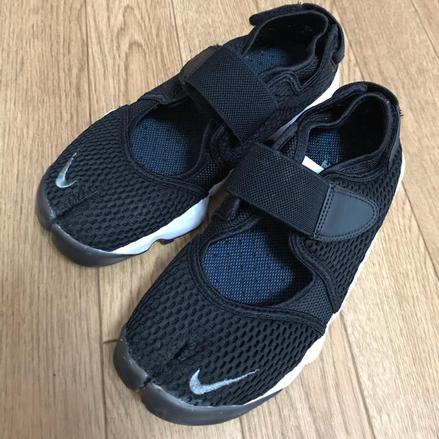 美品！　NIKE AIR RIFT  黒　エアリフト