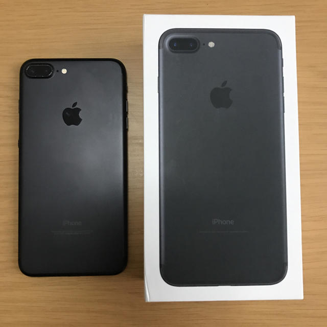 iPhone 7 Black 32 GB au - 携帯電話