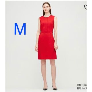 ユニクロ(UNIQLO)のユニクロ　セオリー　ワンピース　レッド　Mサイズ(ひざ丈ワンピース)