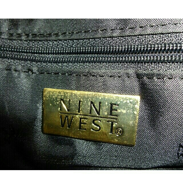 NINE WEST(ナインウエスト)のNINE WEST 皮BAG 黒 レディースのバッグ(ハンドバッグ)の商品写真