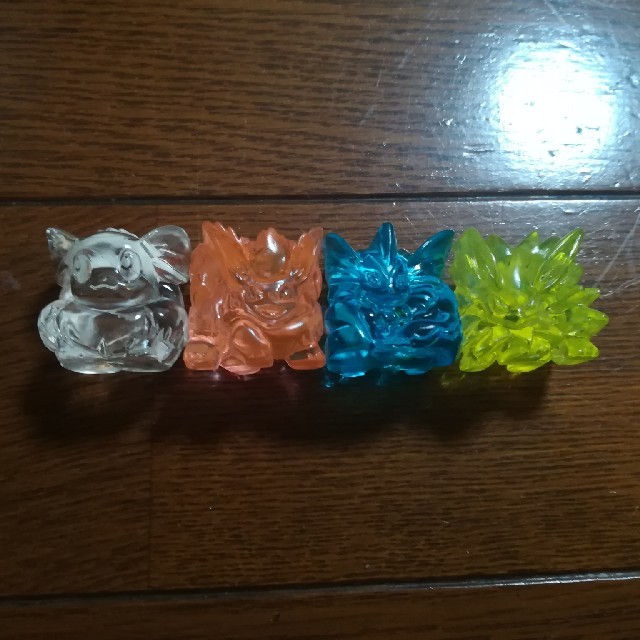 イーブイ4兄弟 プラコロ ポケモン キャラコロ エンタメ/ホビーのおもちゃ/ぬいぐるみ(キャラクターグッズ)の商品写真