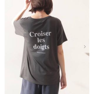 スローブイエナ(SLOBE IENA)のSLOBE IENA croiser les doigts ロゴTシャツ(Tシャツ(半袖/袖なし))