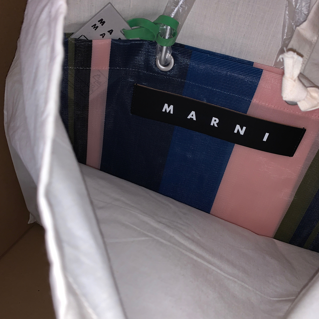 Marni(マルニ)のMARNI FLOWER CAFE ストライプトートバッグ（ナイトブルー） レディースのバッグ(トートバッグ)の商品写真