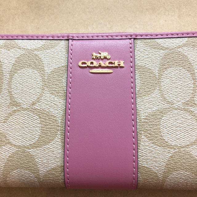 新作　新品　COACH　長財布